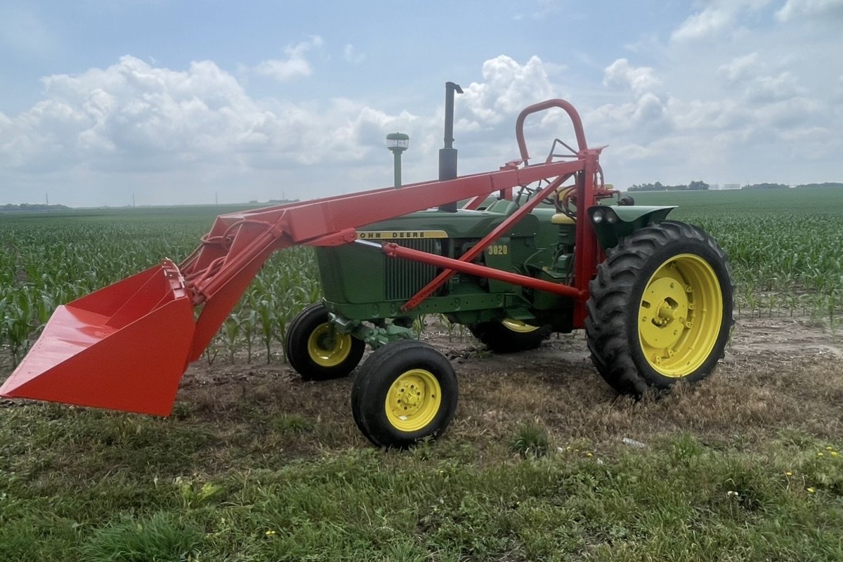 John Deere 3020 — Finished